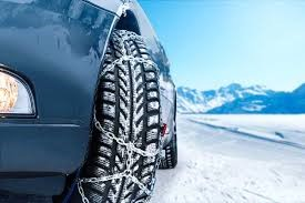 Provvedimenti per la circolazione con pneumatici da neve o con catene a bordo dei veicoli transitanti lungo tutte le strade provinciali, durante il periodo invernale.